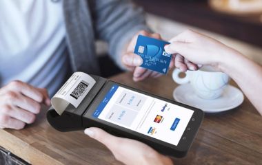Оплата NFC або QR-кодом? Які безконтактні платежі переважатимуть у 2024 році?