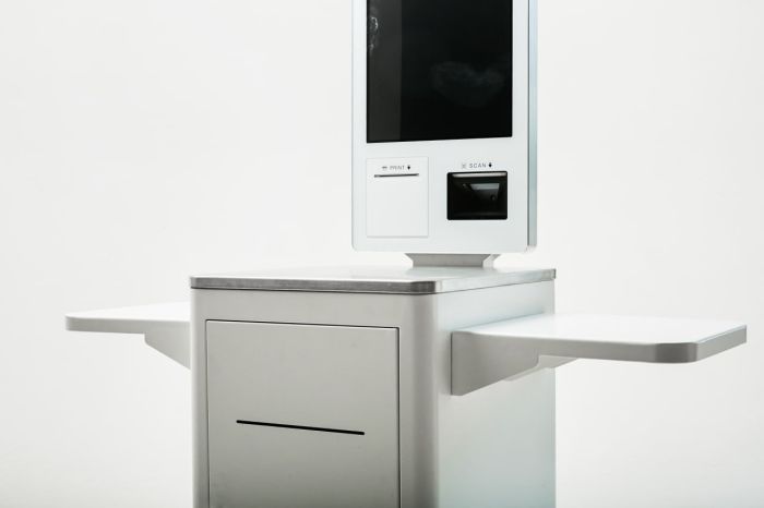 Касса самообслуживания с тумбой Founya FY-SST 24 дюйма (Intel J6412, RAM 4GB/SSD 128, встроенный принтер и сканер)